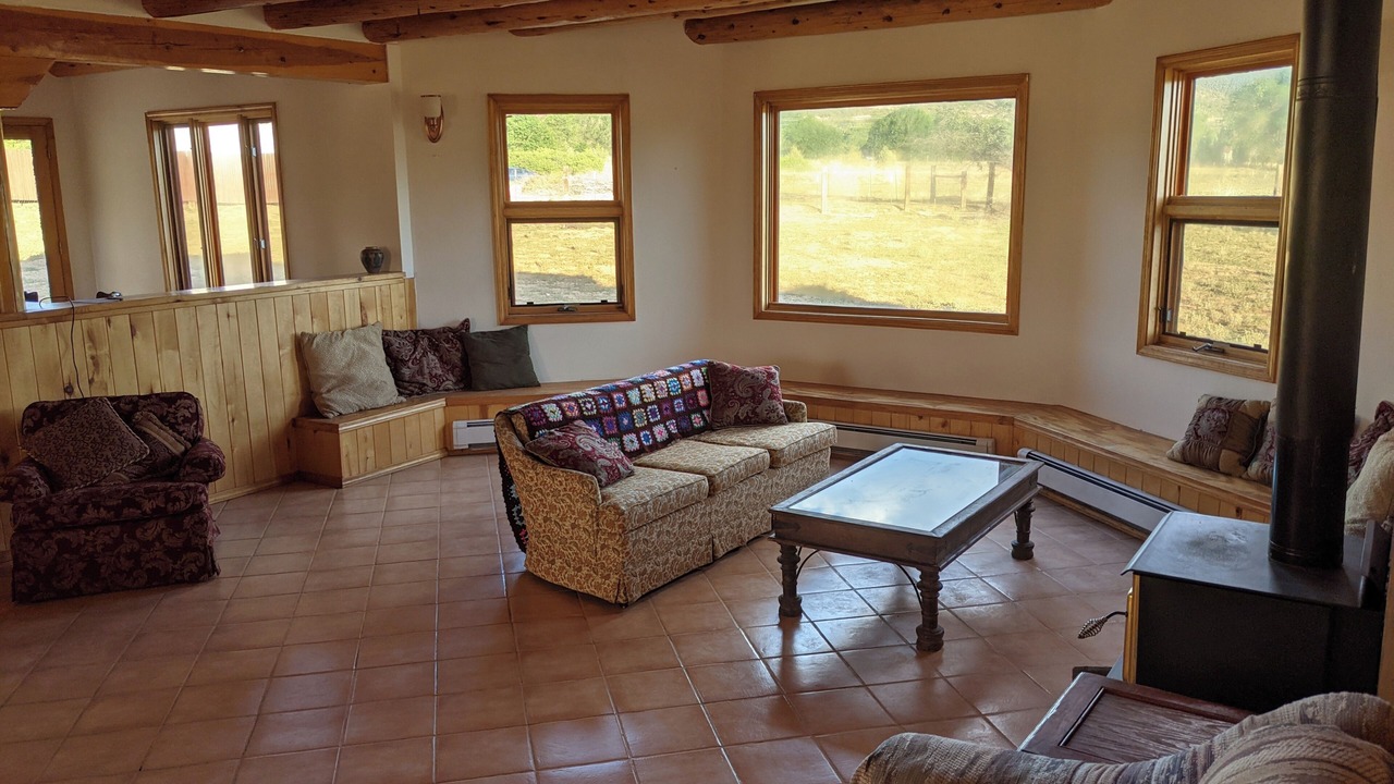 Photo of Livingroom in Taos