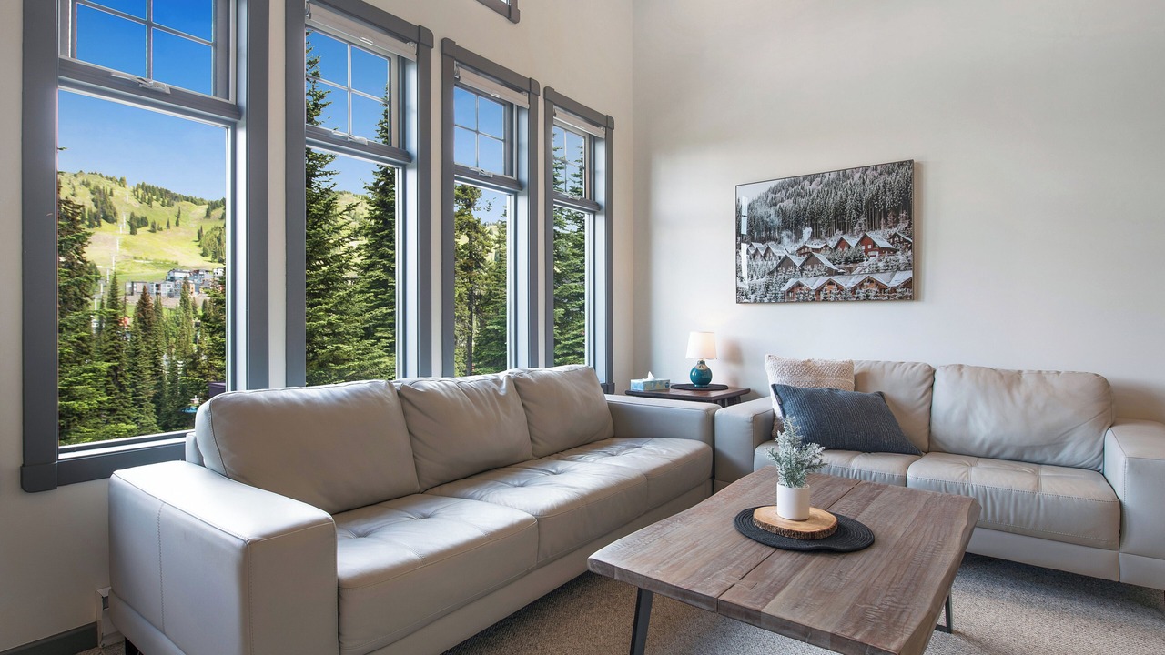 Photo of Livingroom in Silver Star Mountain