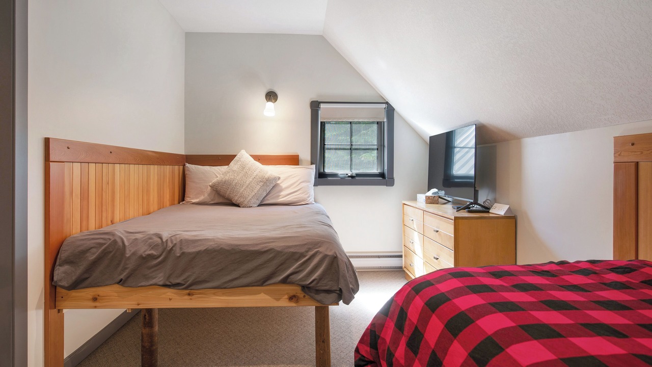 Photo of Bedroom in Silver Star Mountain