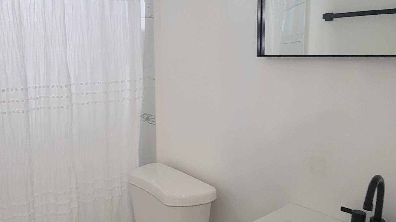 Photo of Bathroom in Miami Gardens