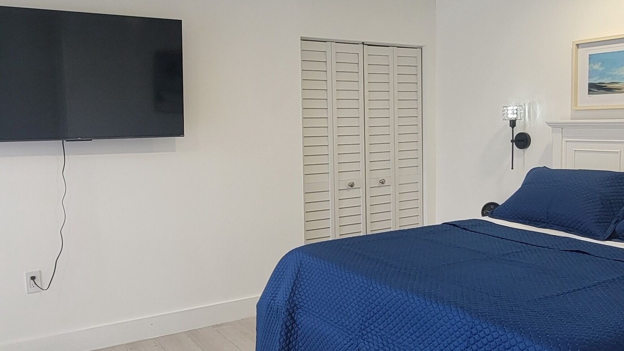 Photo of Bedroom in Miami Gardens