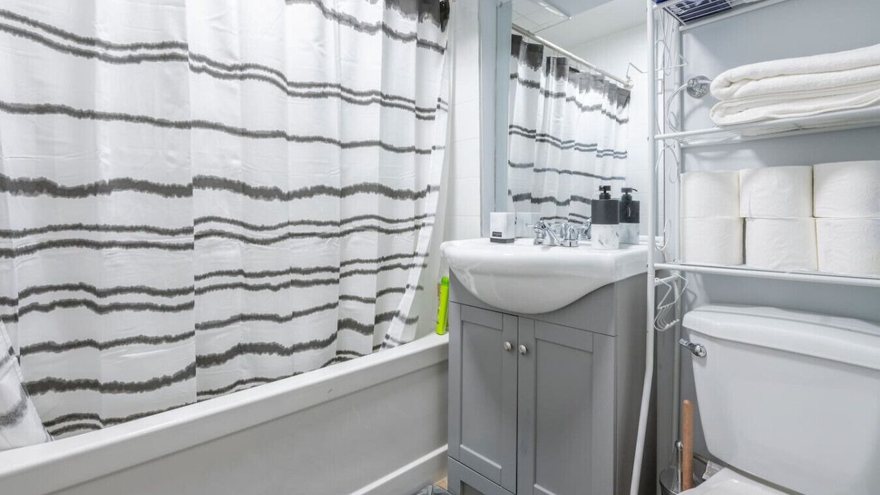 Photo of Bathroom in Highland Park