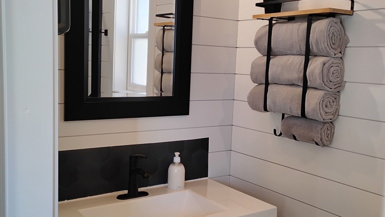 Photo of Bathroom in Okanagan-Similkameen