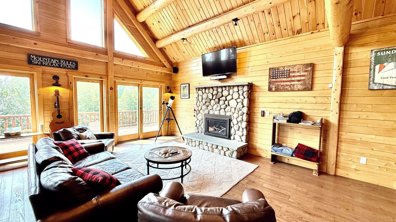 Photo of Livingroom in Gilead