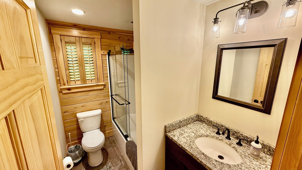 Photo of Bathroom in Gilead