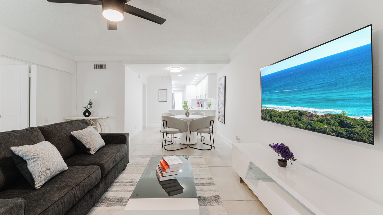 Photo of Livingroom in Boca Raton