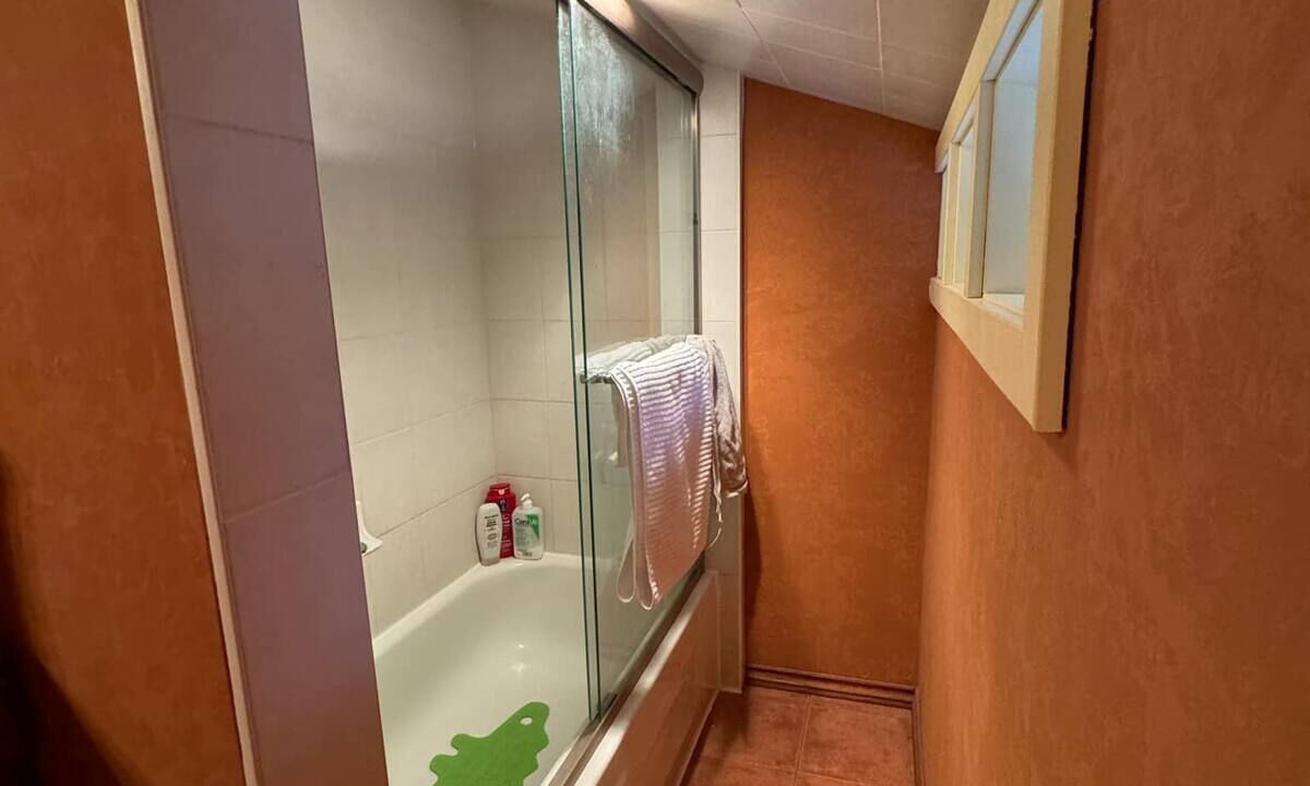 Photo of Bathroom in Okanagan-Similkameen