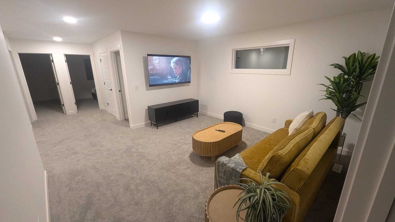 Photo of Livingroom in Fort Saskatchewan