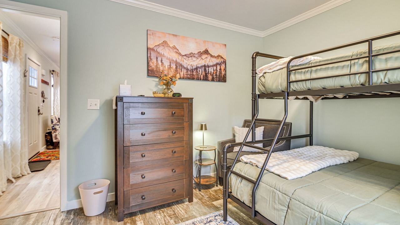 Photo of Bedroom in East Burke
