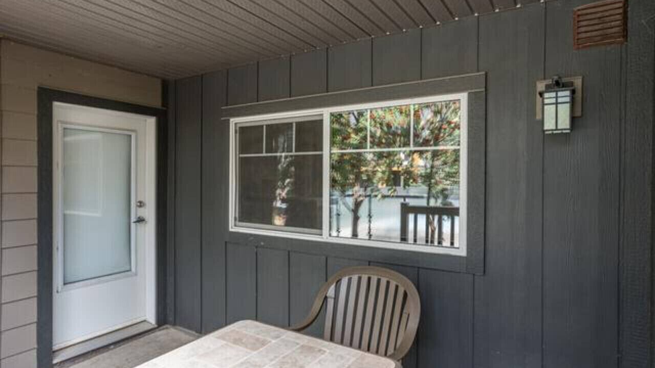 Photo of Patio Balcony in Dead Man's Flats