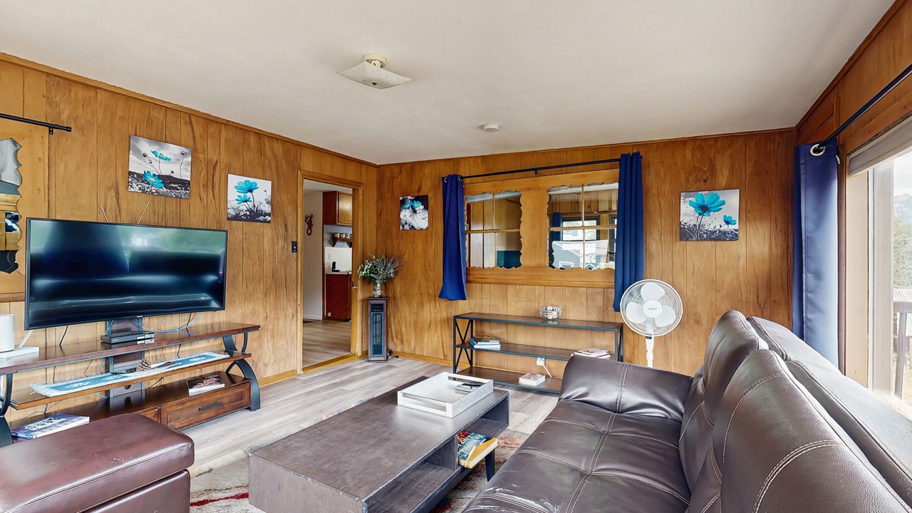 Photo of Livingroom in Estes Park