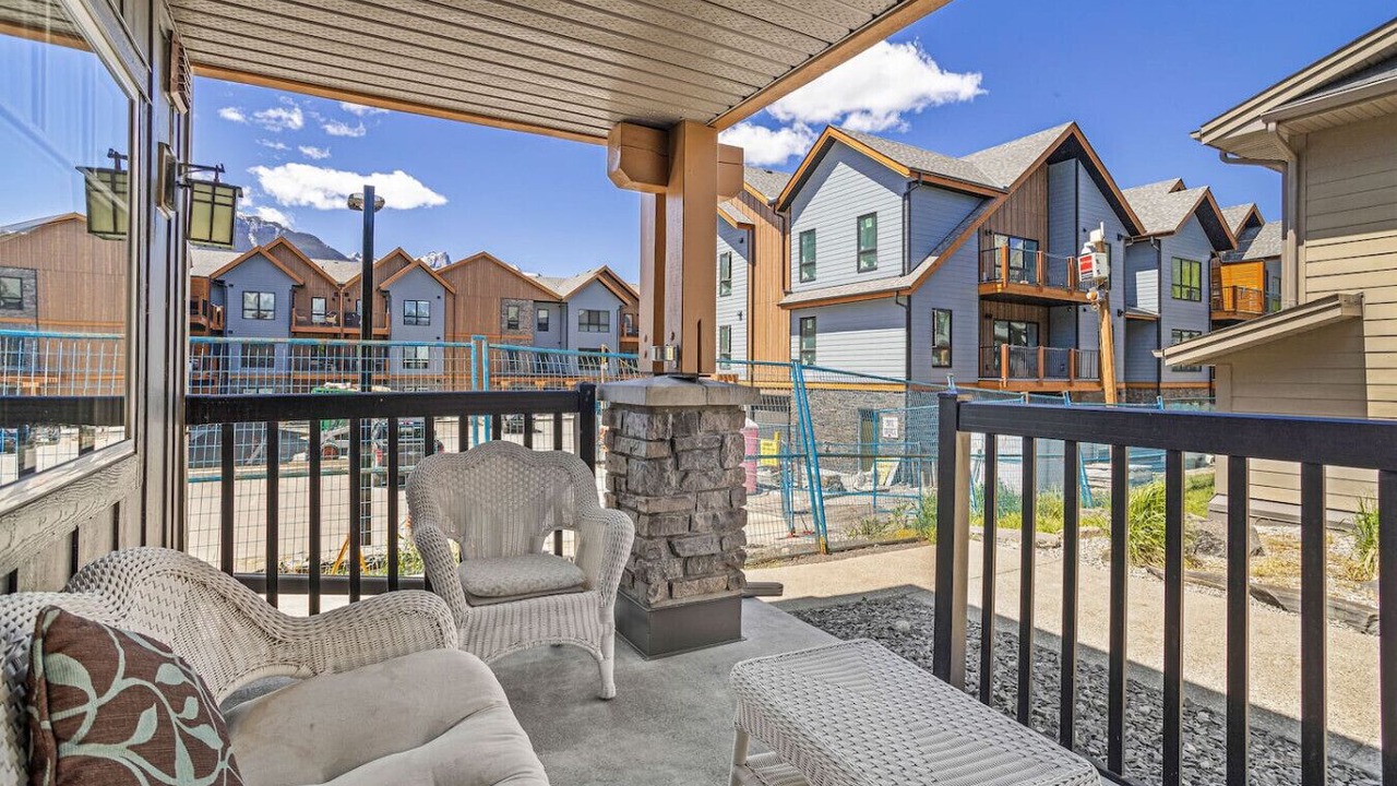 Photo of Patio Balcony in Dead Man's Flats
