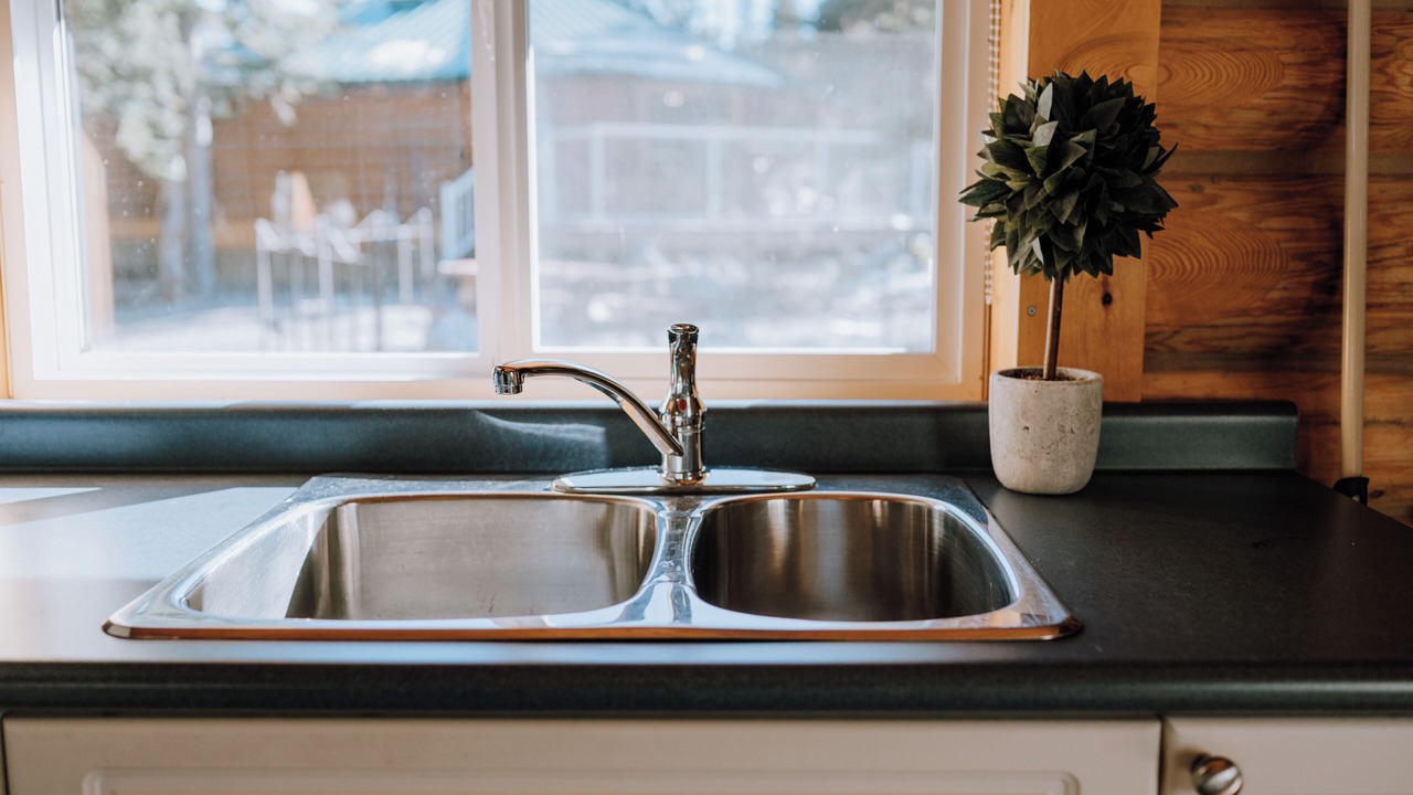 Photo of Kitchen in Red Deer River Crossing