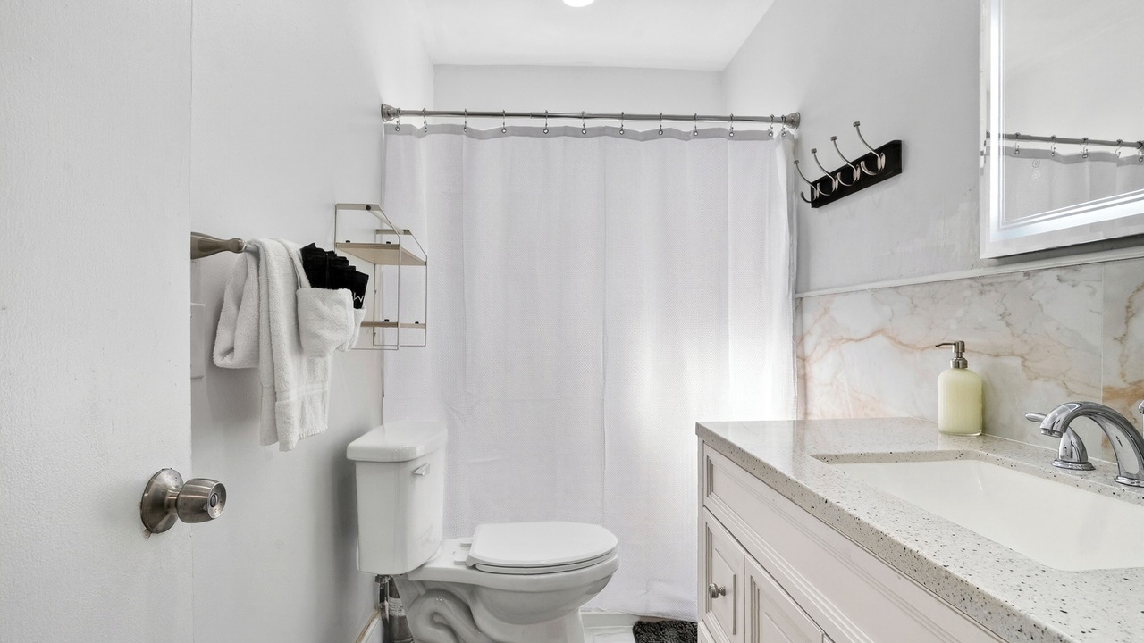 Photo of Bathroom in Coral Ridge Isles