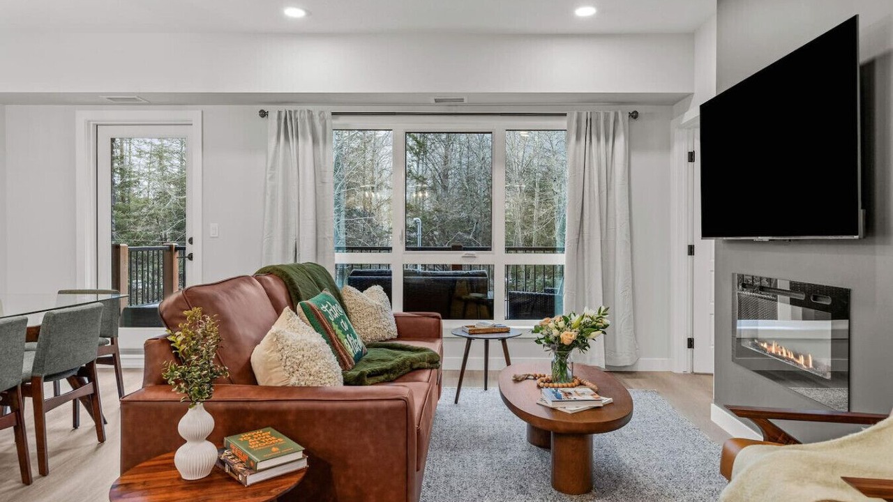 Photo of Livingroom in Dead Man's Flats