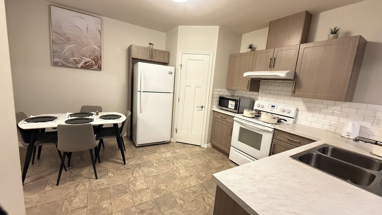 Photo of Kitchen in Southeast Edmonton