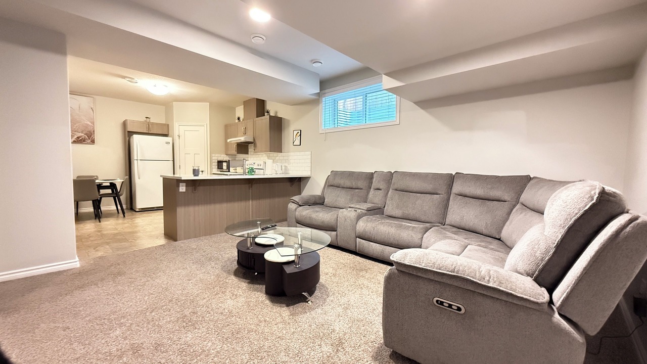 Photo of Livingroom in Southeast Edmonton
