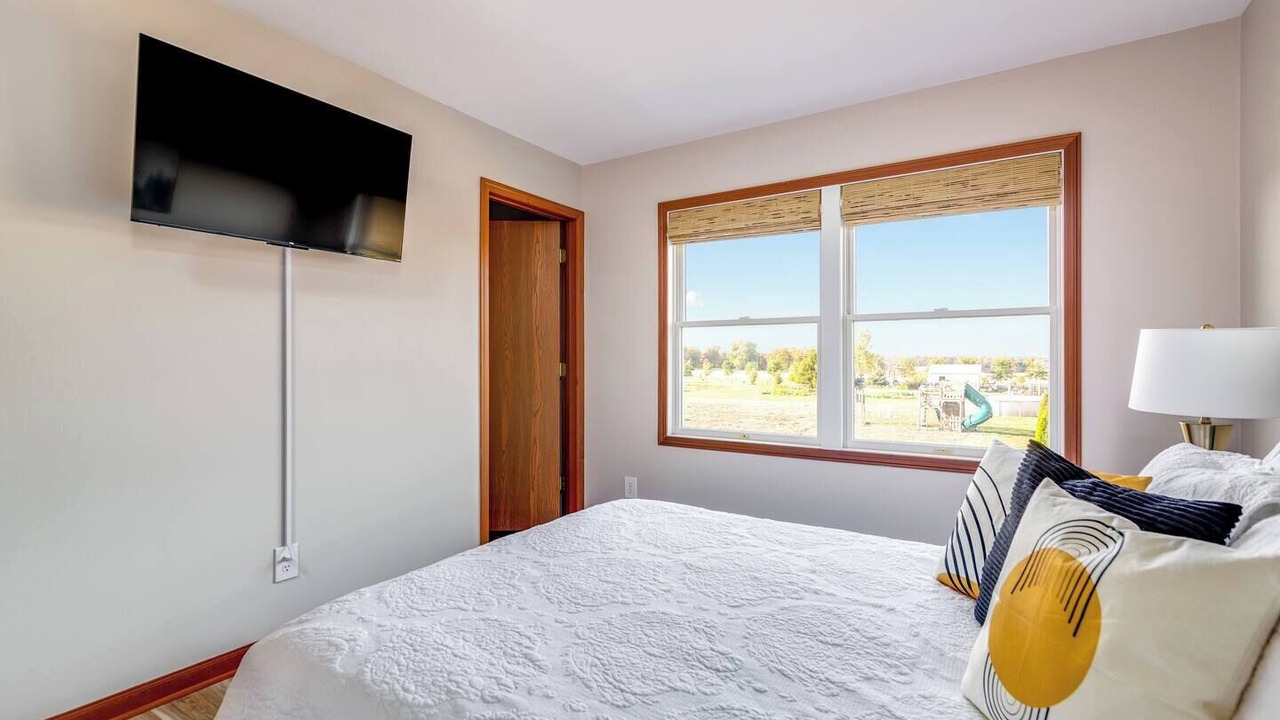 Photo of Bedroom in Homerville