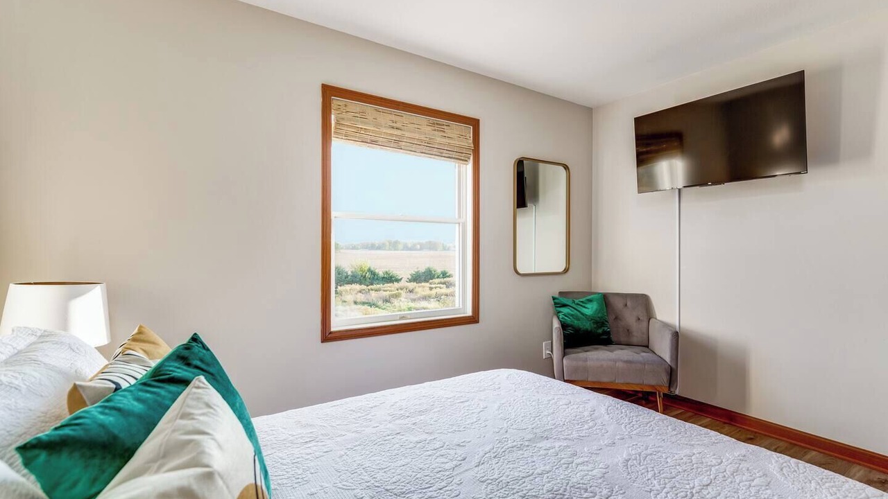 Photo of Bedroom in Homerville