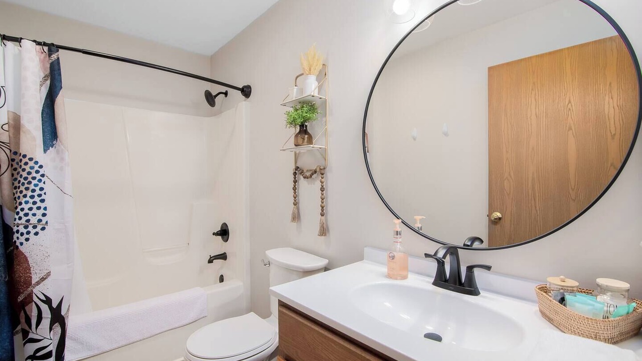 Photo of Bathroom in Homerville