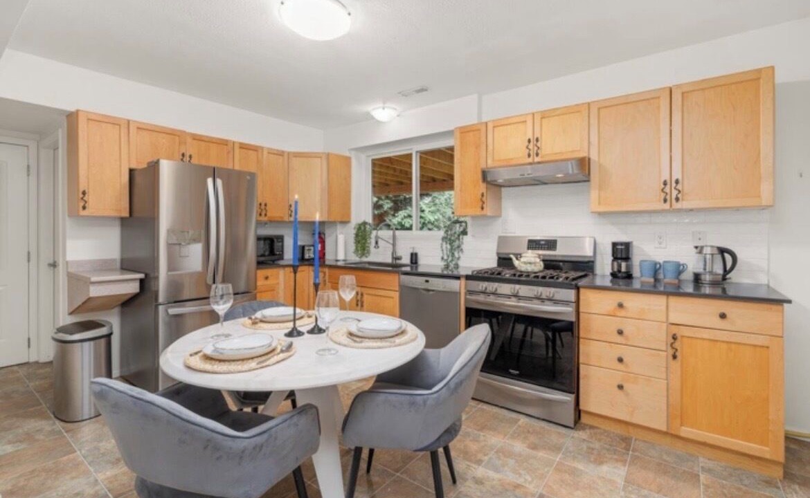 Photo of Kitchen in West Vancouver