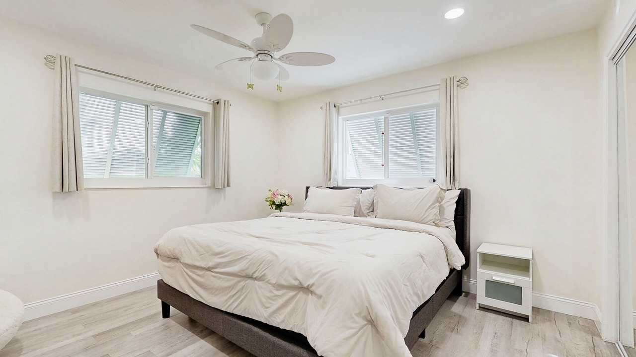 Photo of Bedroom in Coral Ridge Isles