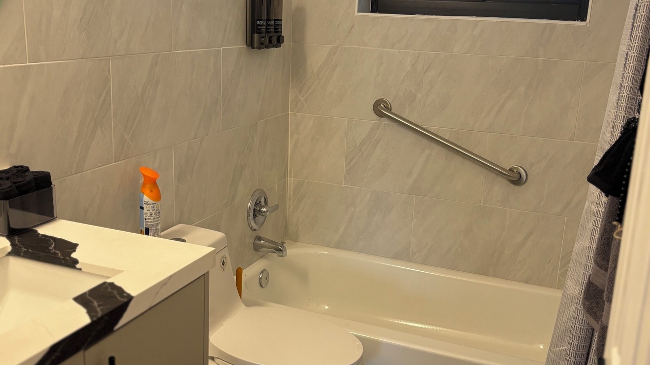 Photo of Bathroom in Miami Gardens
