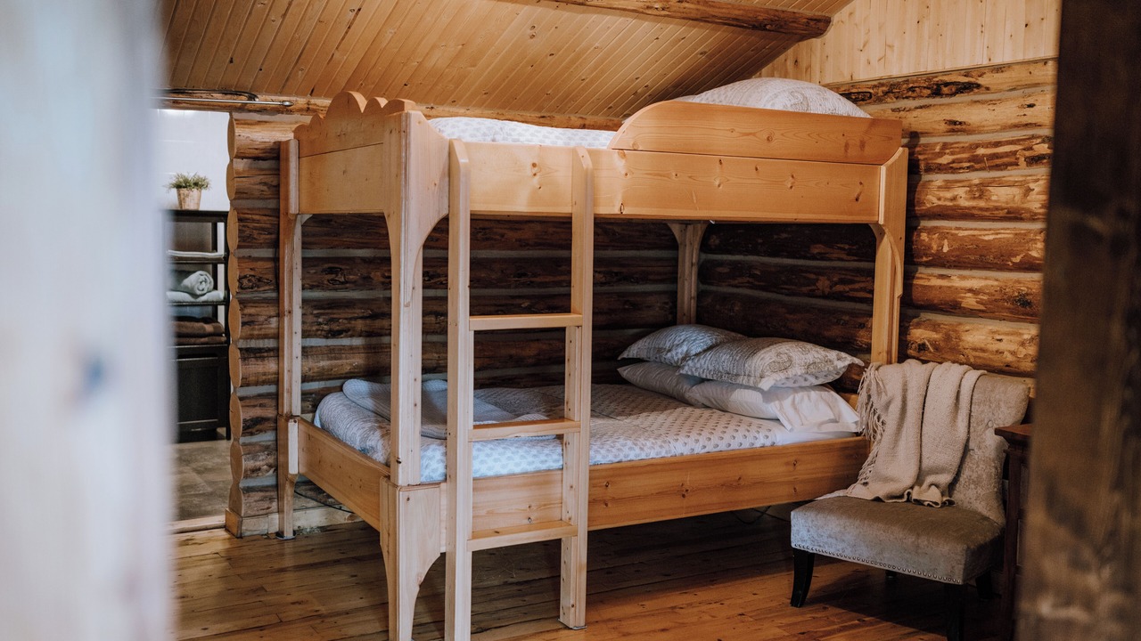 Photo of Bedroom in Red Deer River Crossing