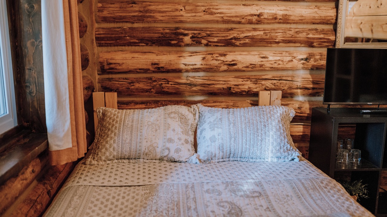 Photo of Bedroom in Red Deer River Crossing