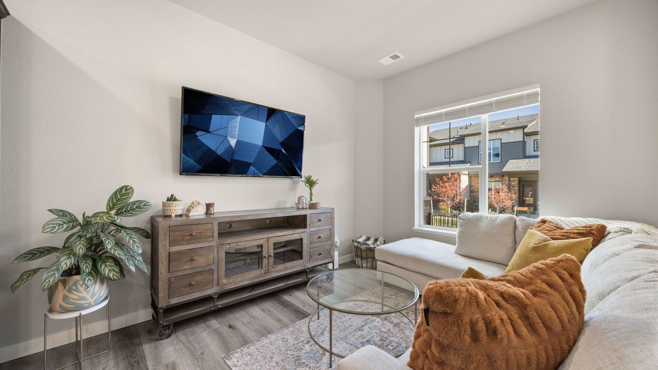Photo of Livingroom in Centerra