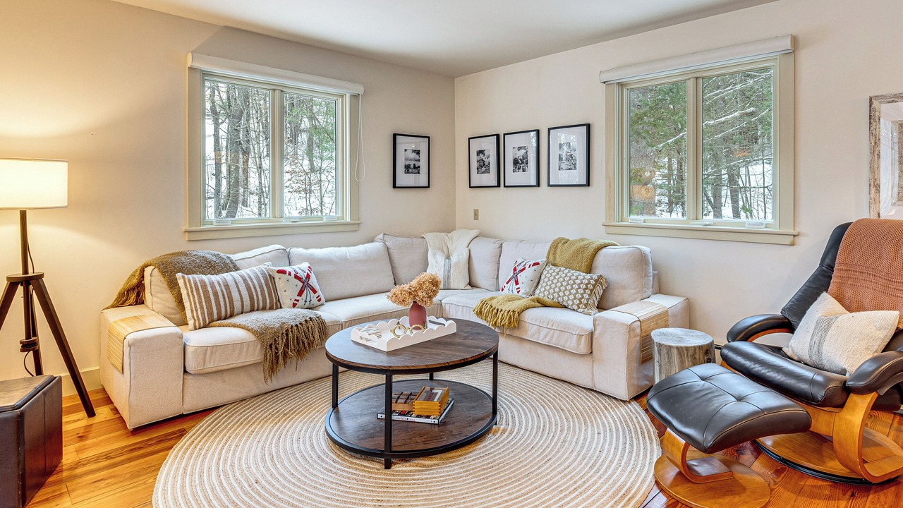 Photo of Livingroom in Post Mills