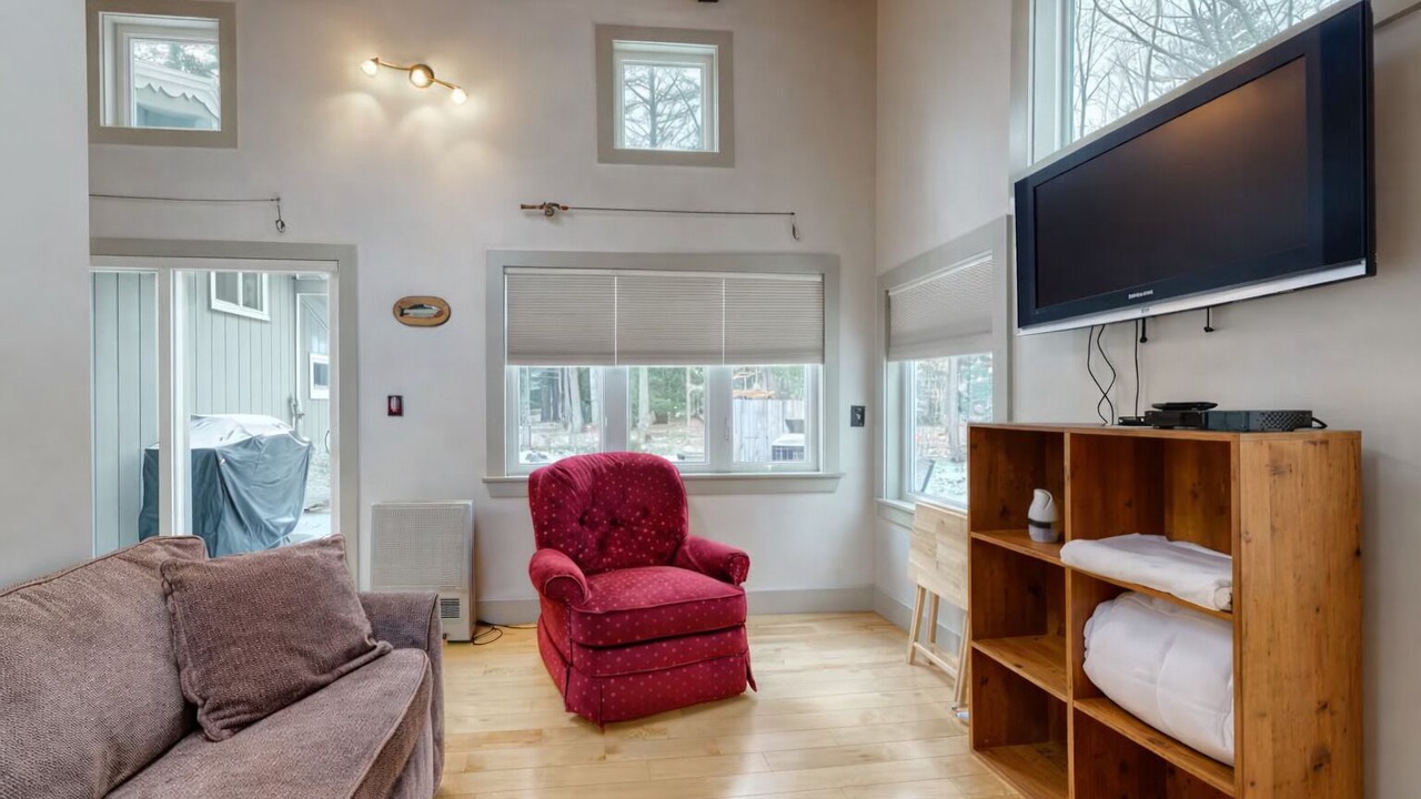 Photo of Livingroom in Birchview by the Saco