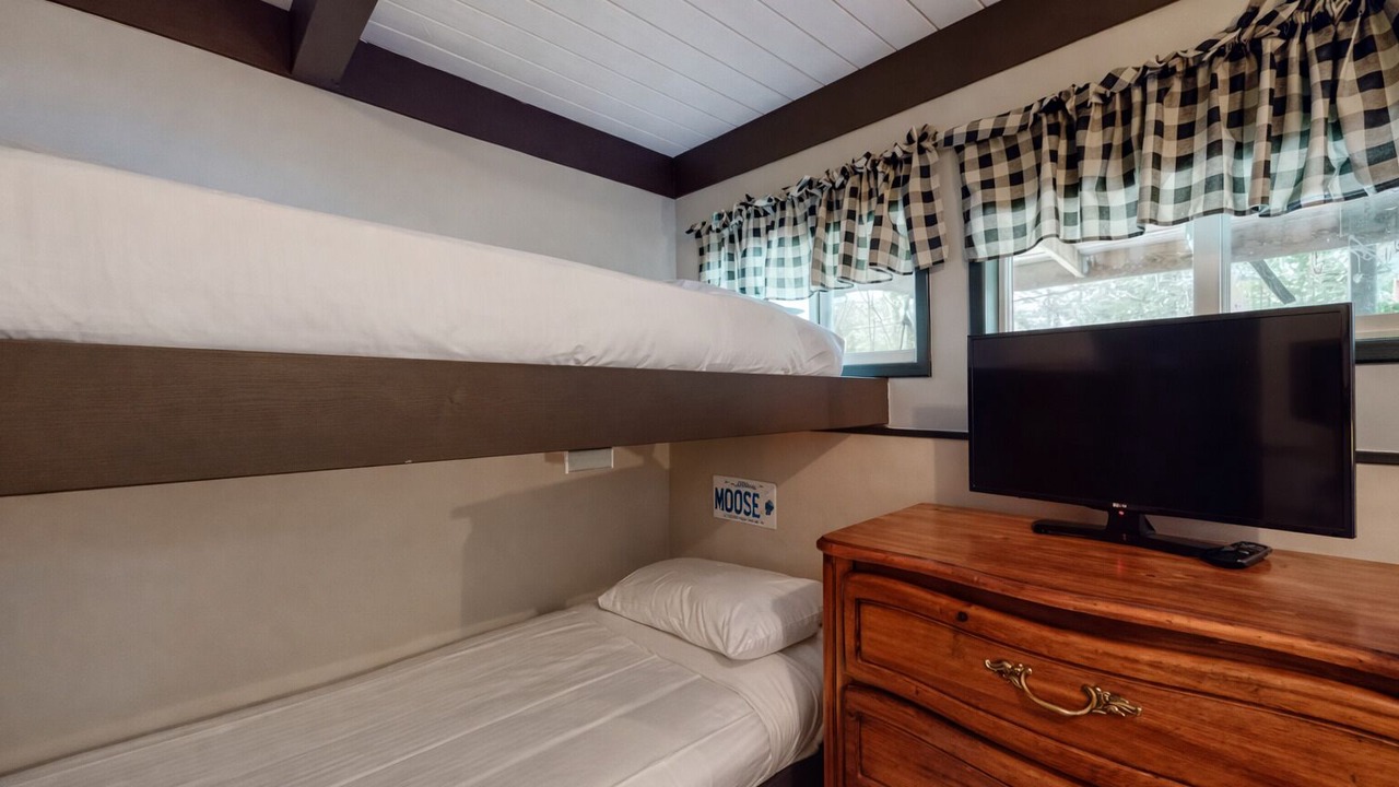 Photo of Bedroom in Birchview by the Saco