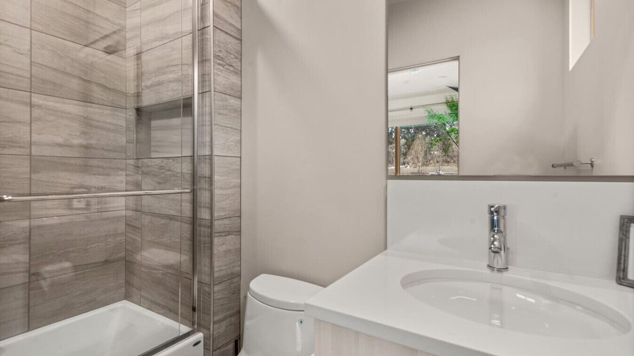 Photo of Bathroom in Basalt