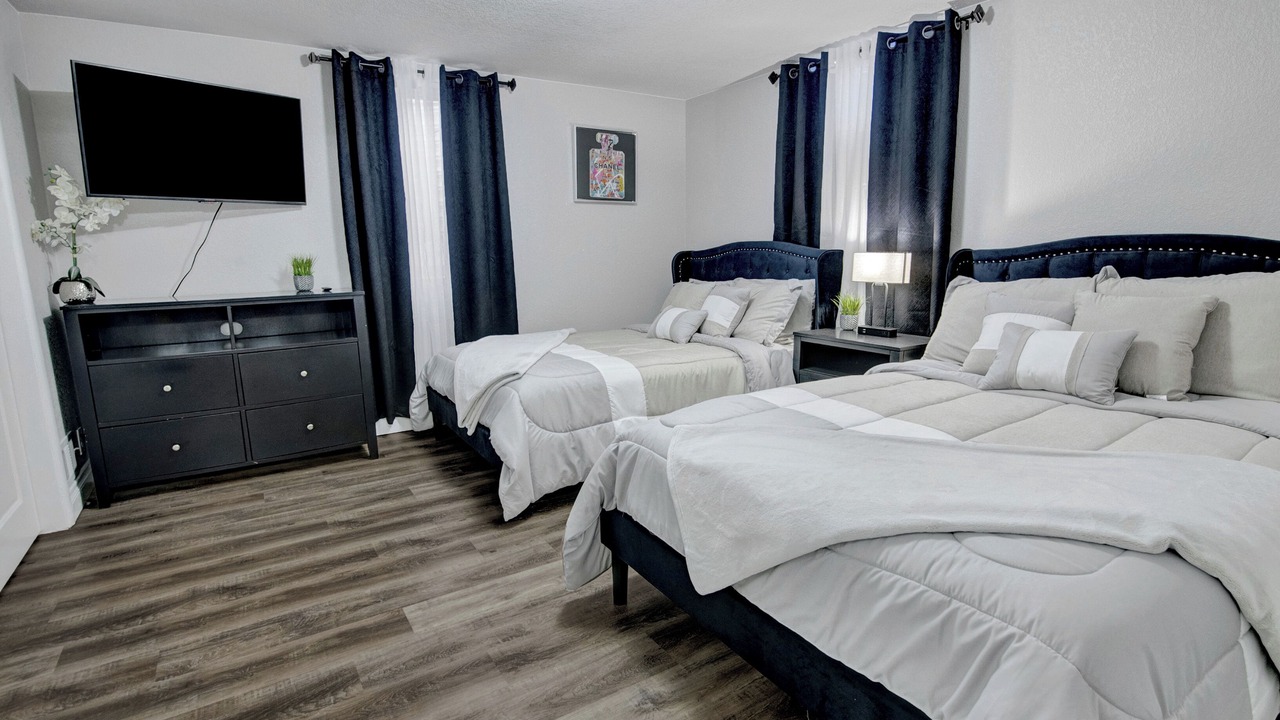Photo of Bedroom in Aurora