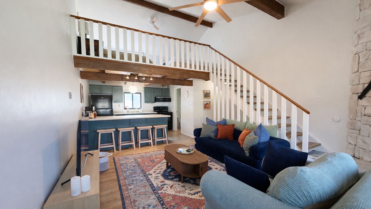 Photo of Livingroom in Red River