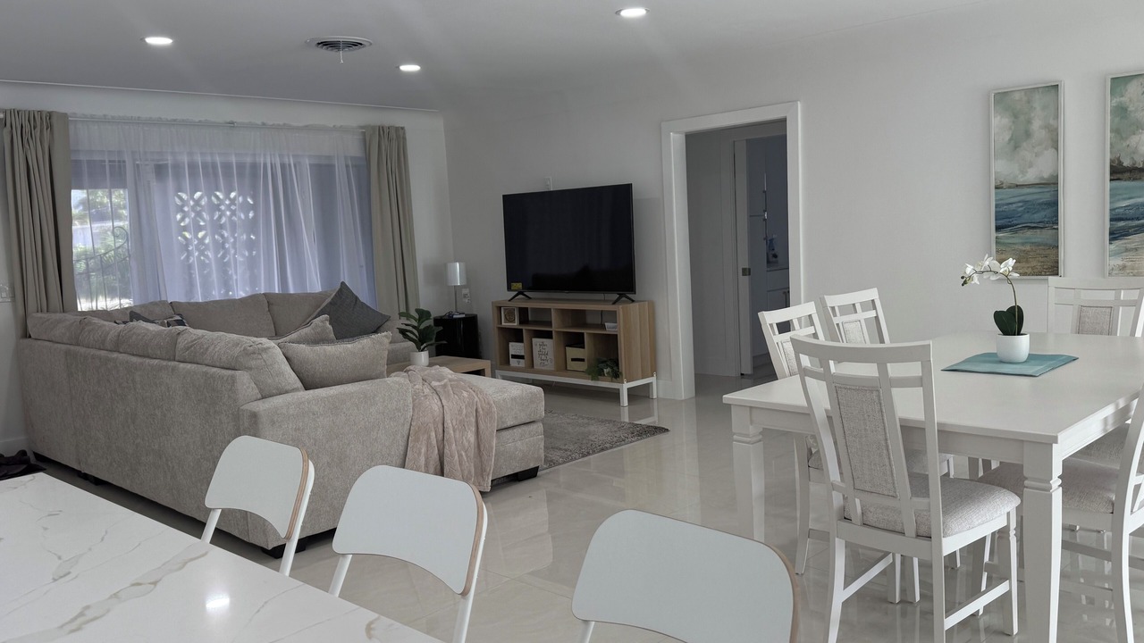 Photo of Livingroom in Garden Isles