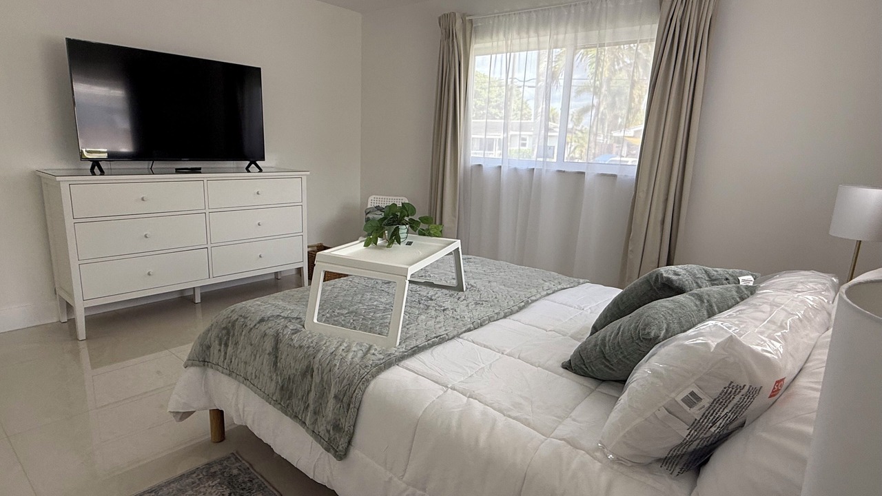 Photo of Bedroom in Garden Isles