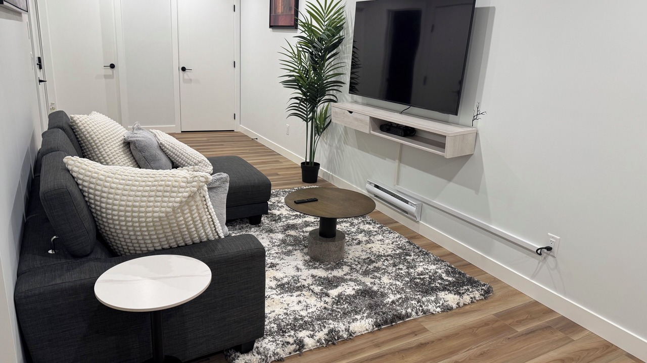 Photo of Livingroom in Southeast Calgary