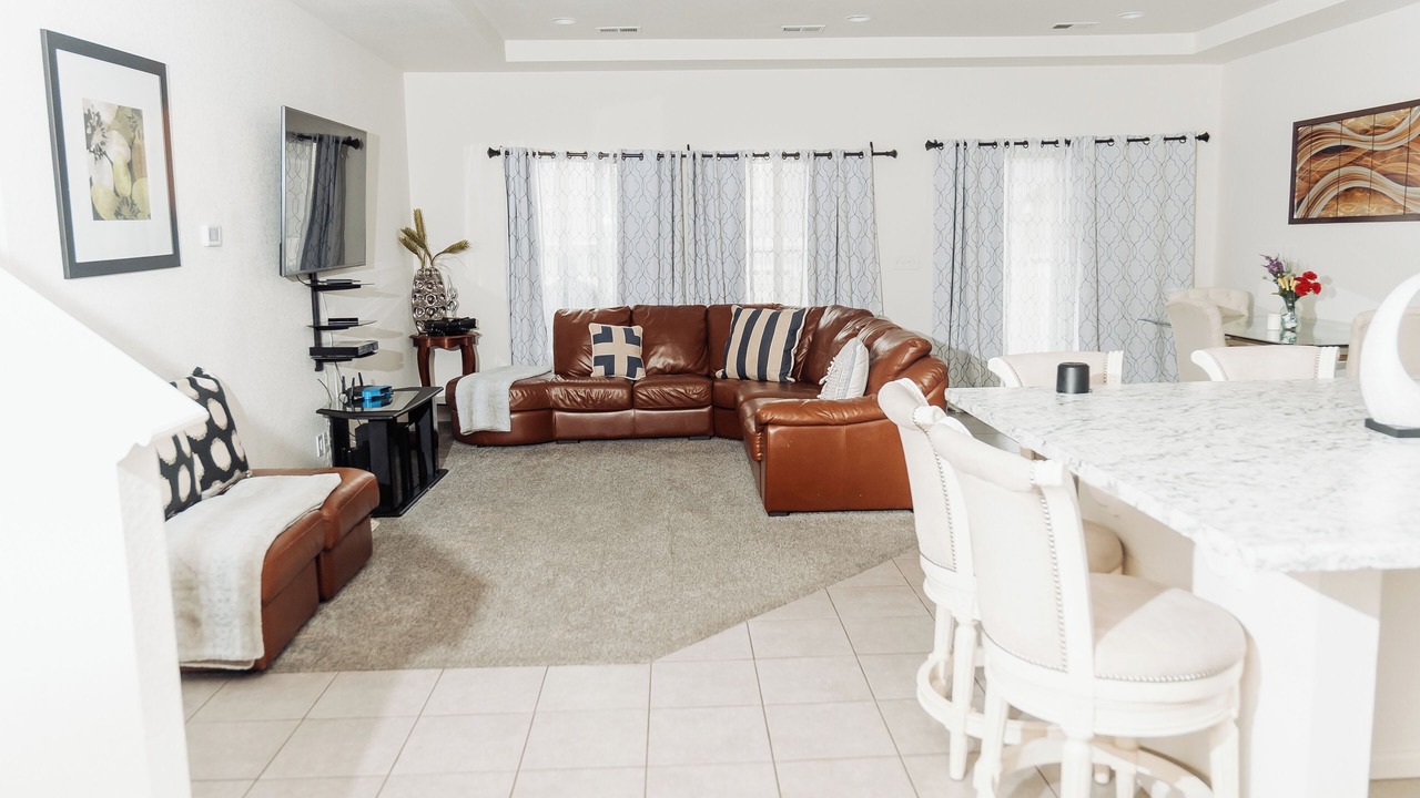 Photo of Livingroom in Gateway