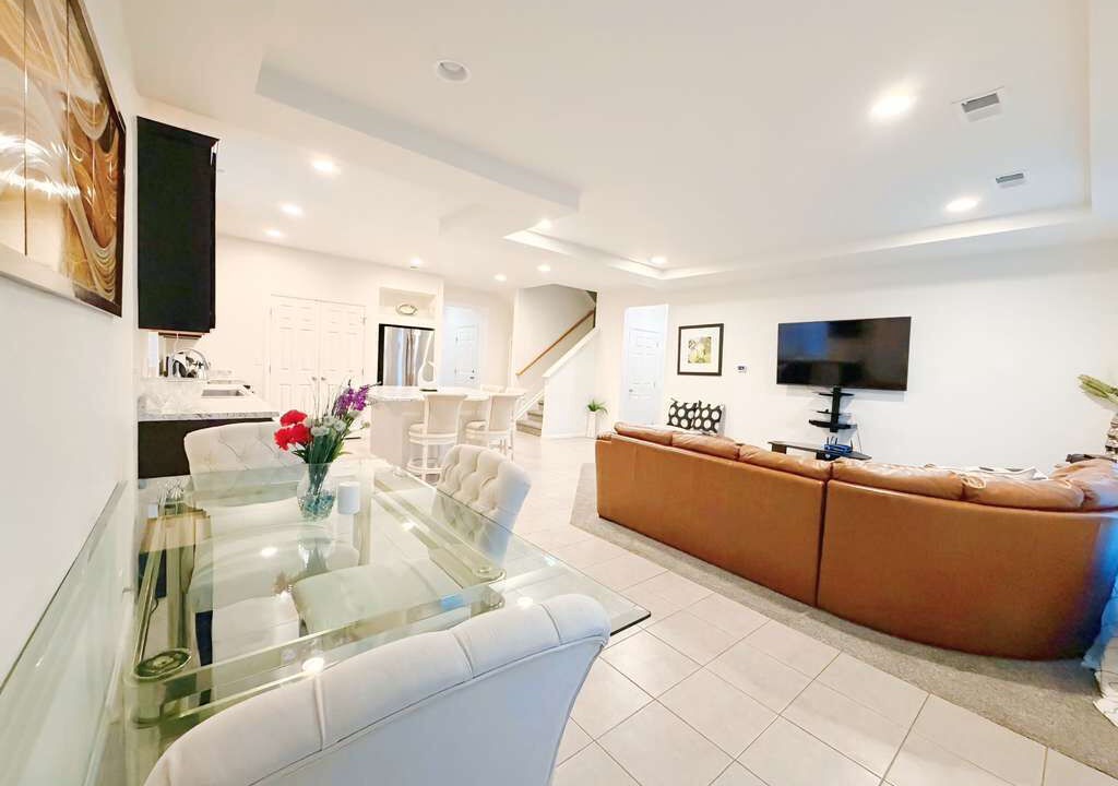 Photo of Livingroom in Gateway