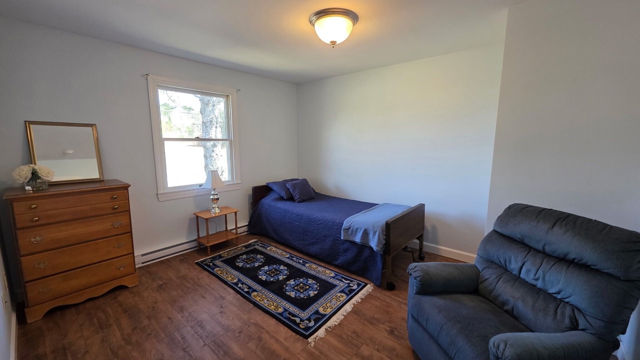 Photo of Bedroom in Cushing