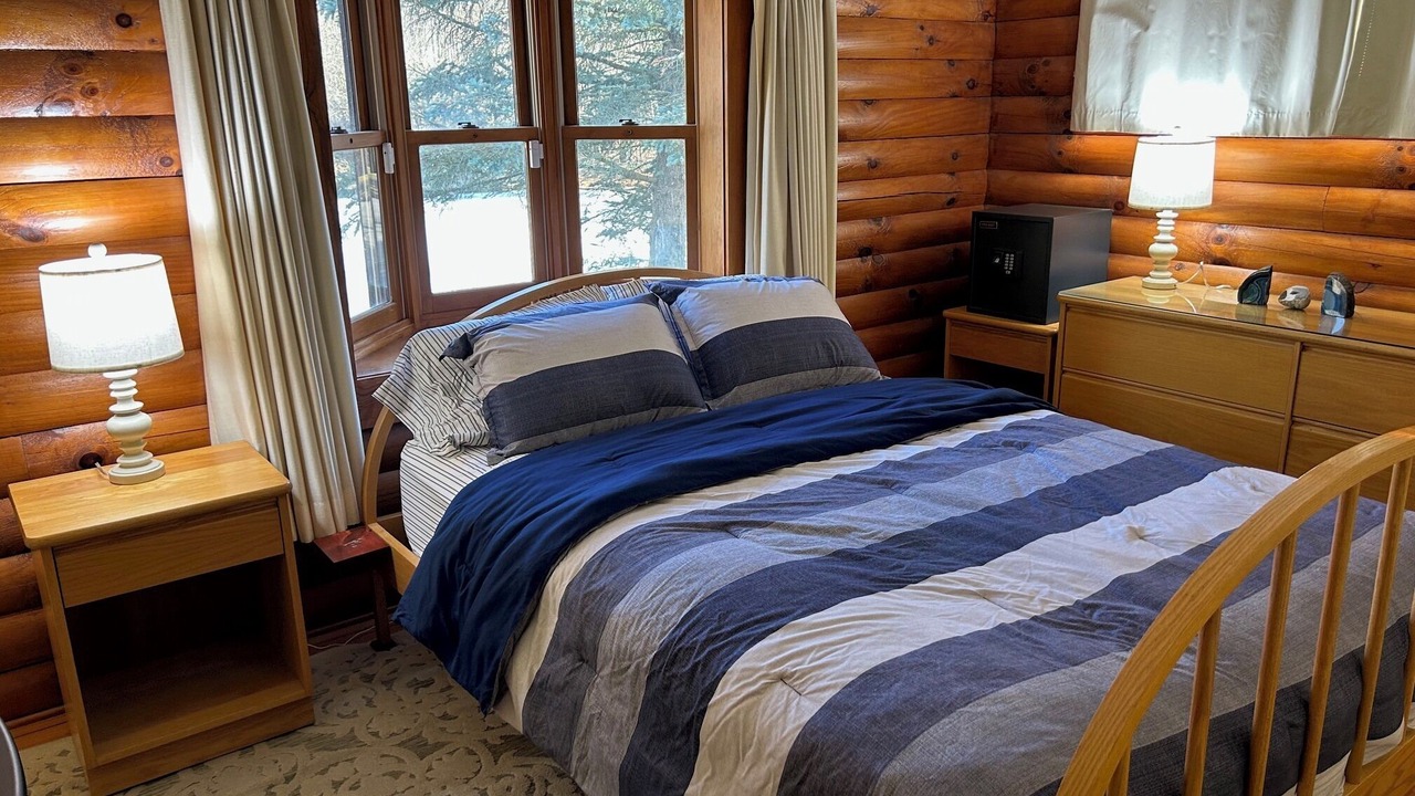 Photo of Bedroom in Homerville