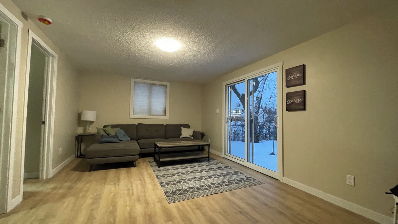 Photo of Livingroom in Alberta Beach