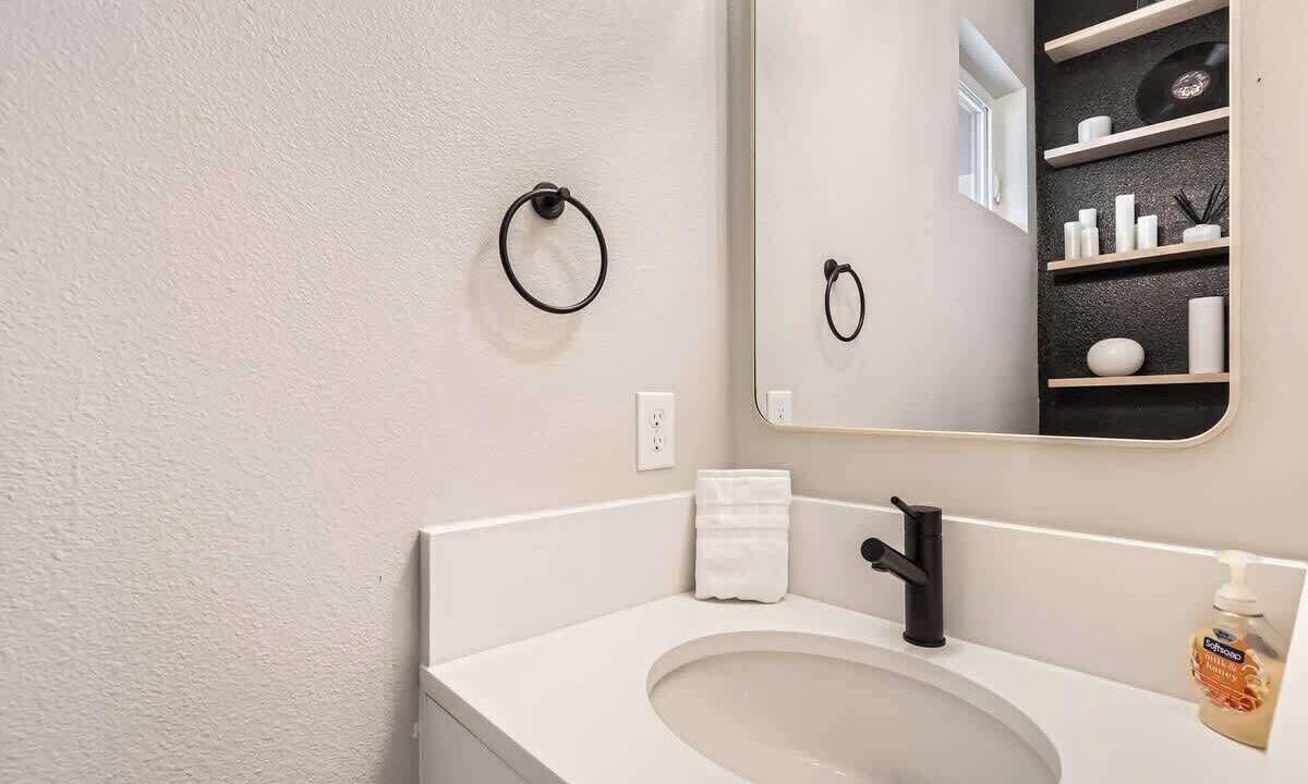 Photo of Bathroom in Sunnyside