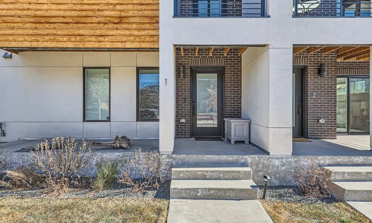 Photo of Outdoor in Sunnyside