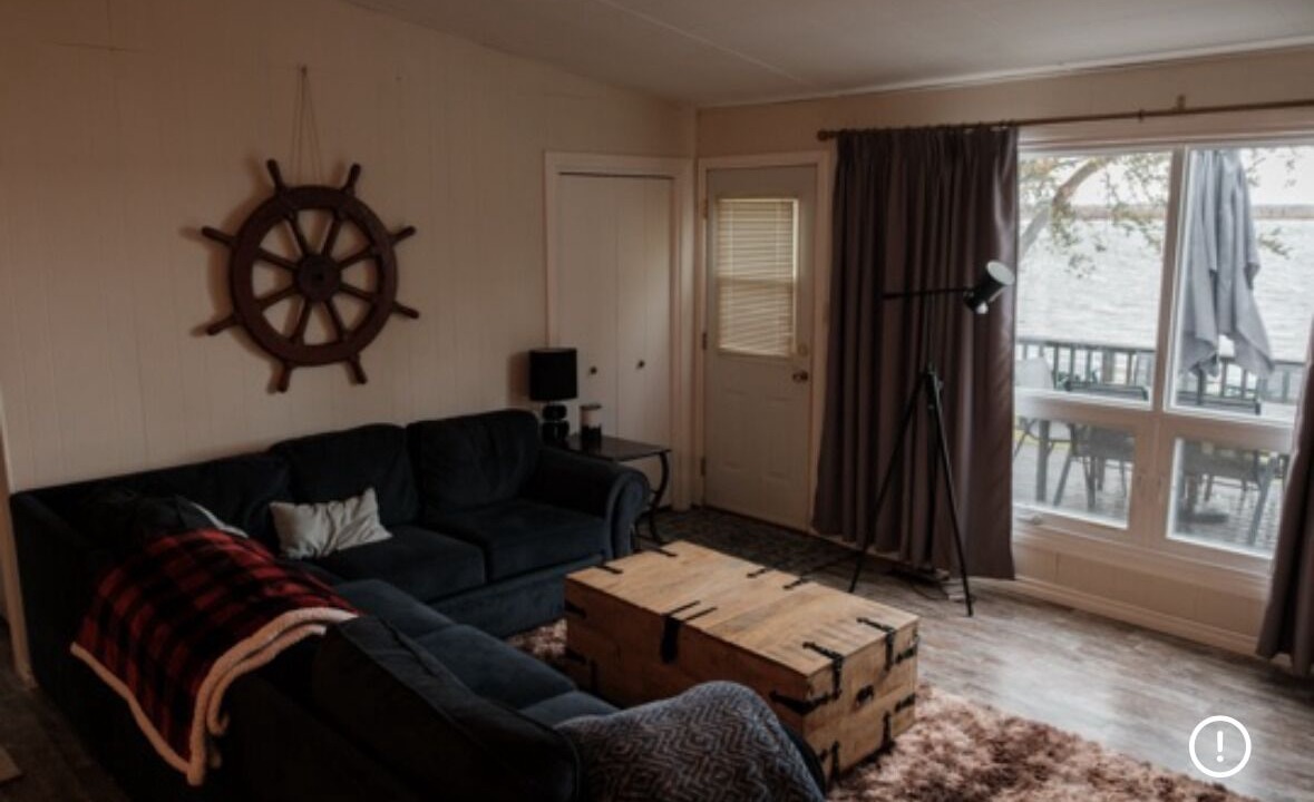 Photo of Livingroom in Silver Sands