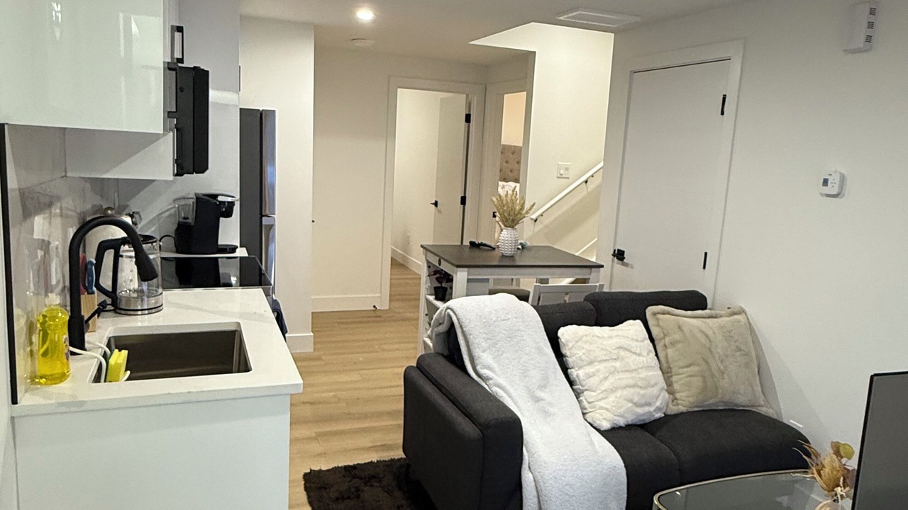 Photo of Livingroom in Northeast Edmonton