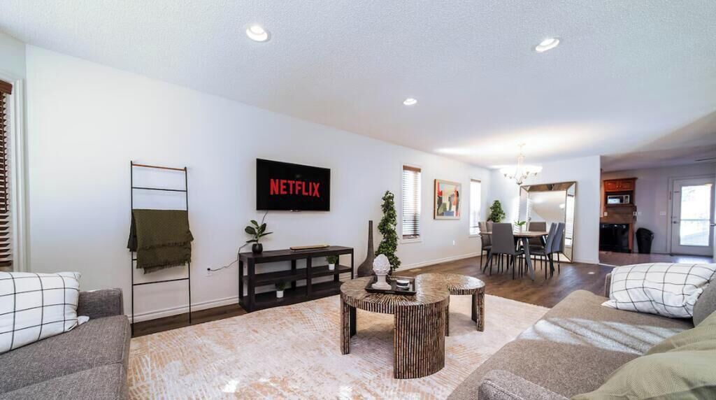 Photo of Livingroom in Jasper Place