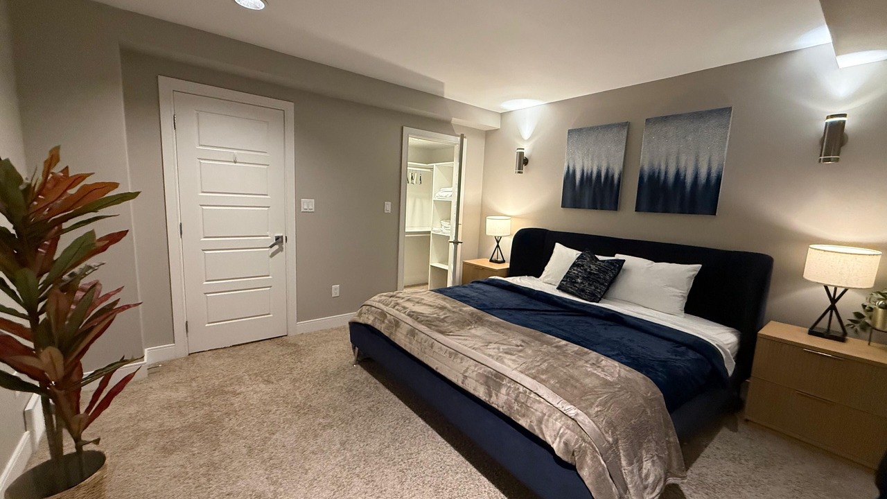 Photo of Bedroom in Whyte ave